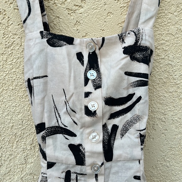 Women’s sleeveless cross back linen Romper dress NWT - Picture 4 of 14